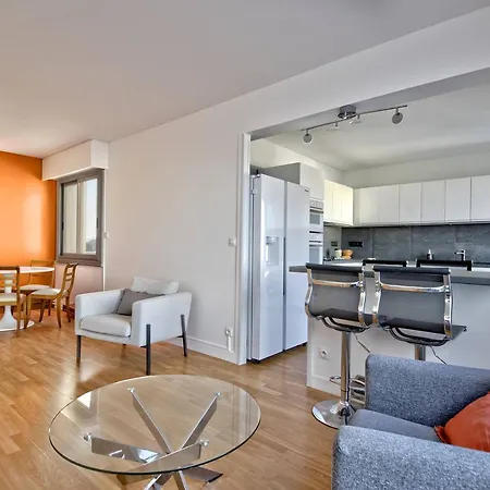 Apartment T2, Terrasse, Parking, A 240m De La Plage! - Fr-1-433-114 Arcachon